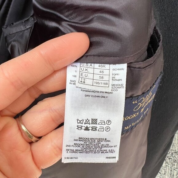 Brooks Brothers Tollegno 1900 Cashmere Madison Fit sportcoat, Black, Size 46R - Picture 13 of 15